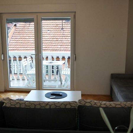 Апартаменты Apartman Dina Тузла Экстерьер фото