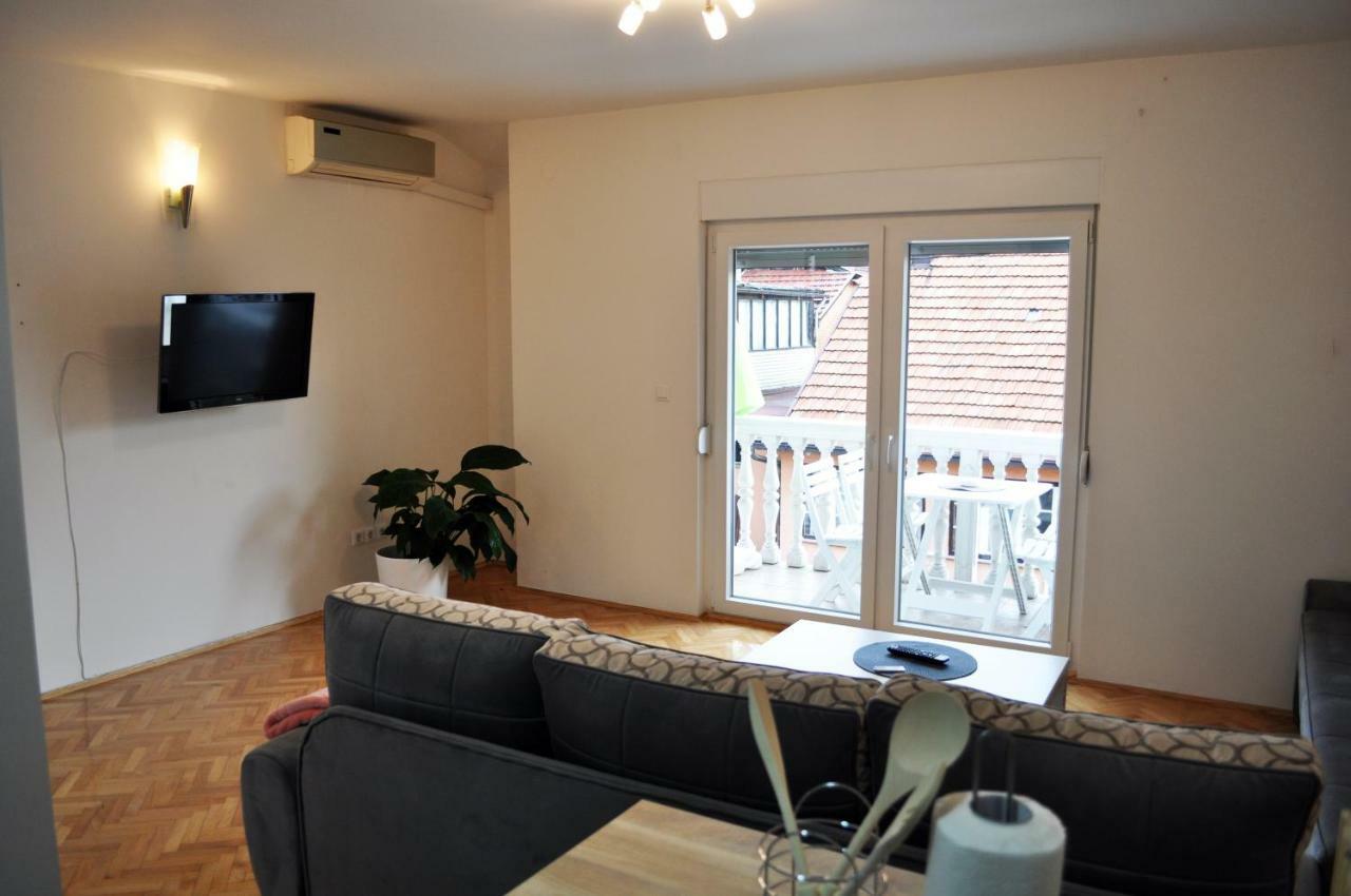 Апартаменты Apartman Dina Тузла Экстерьер фото