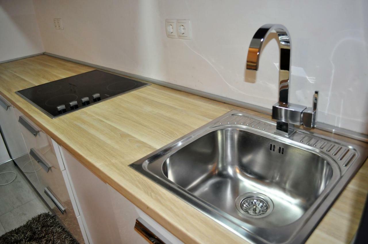 Апартаменты Apartman Dina Тузла Экстерьер фото