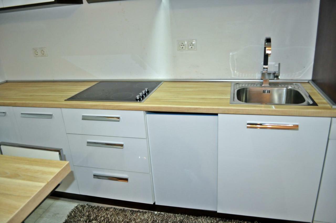 Апартаменты Apartman Dina Тузла Экстерьер фото